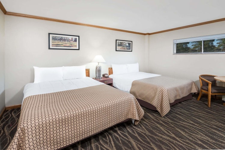 Deluxe Quadruple room