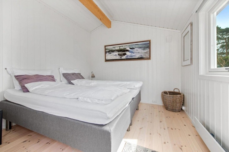 Standard Cottage