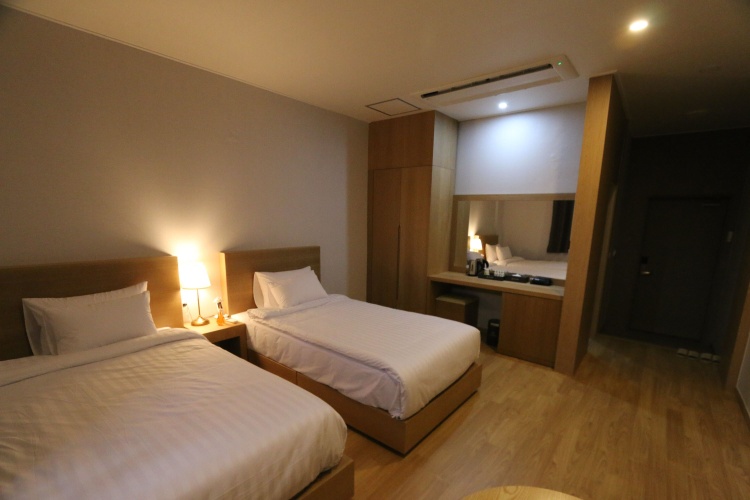 Standard Twin room