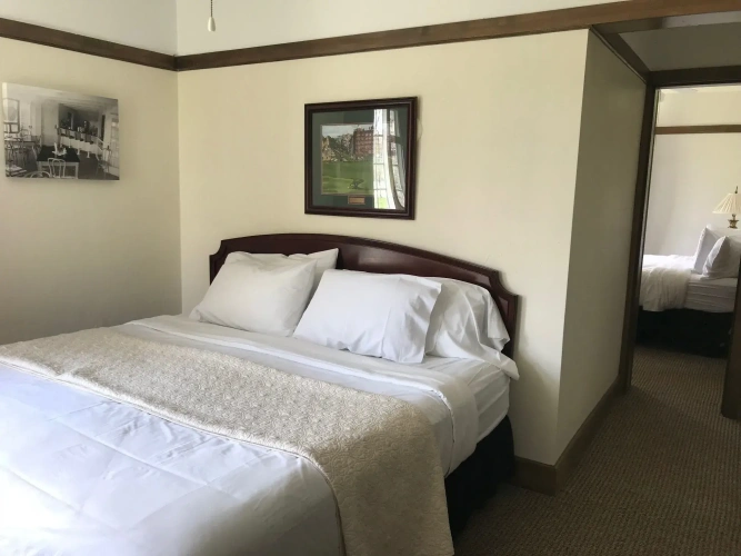 2 Bedrooms Suite