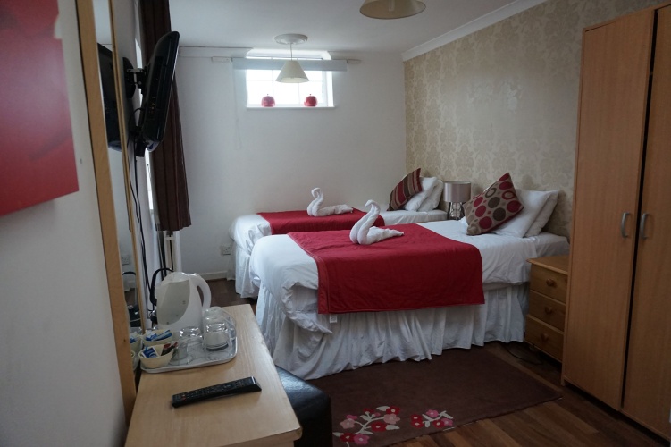 Standard Twin room