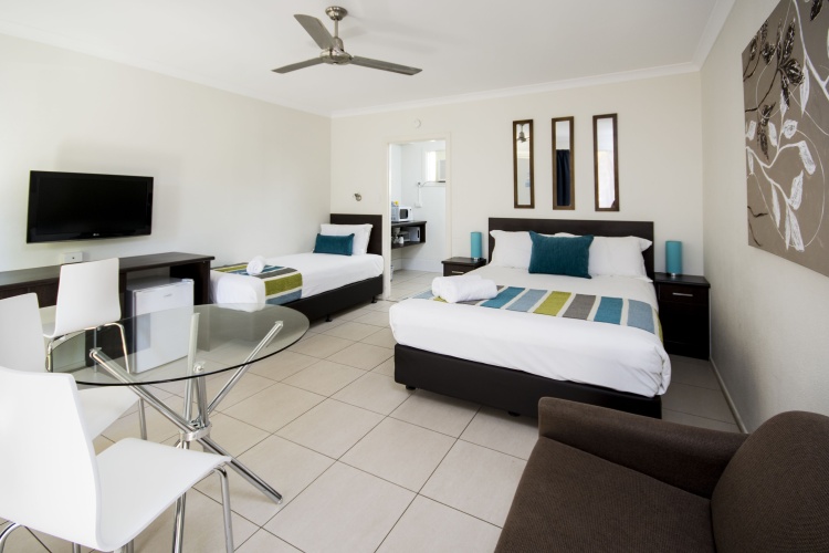Standard Basement room with balcony
