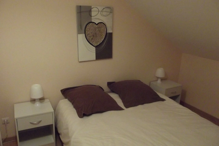 2 Bedrooms Cottage