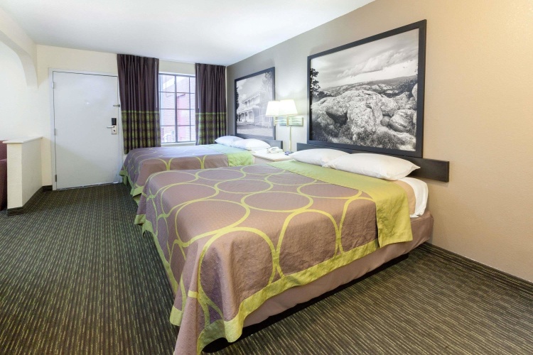 Standard Quadruple room