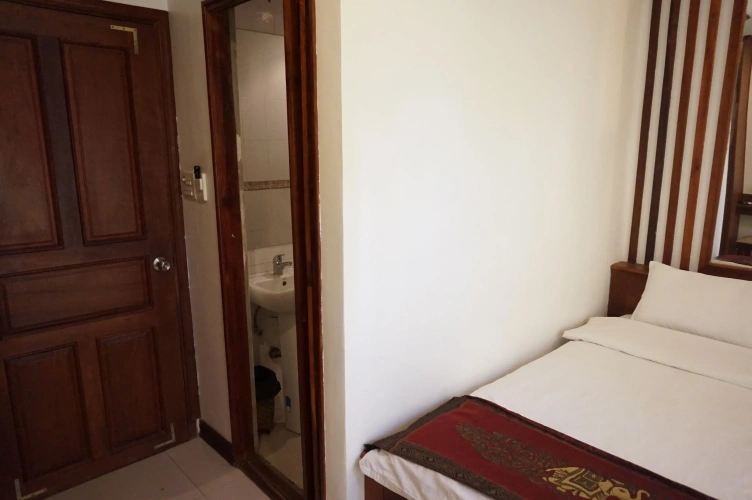 Superior room with city view