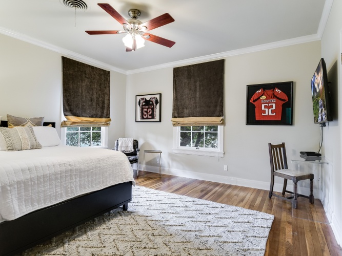 4 Bedrooms Cottage