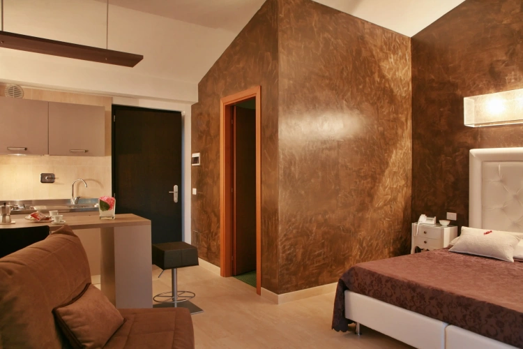 Deluxe Studio