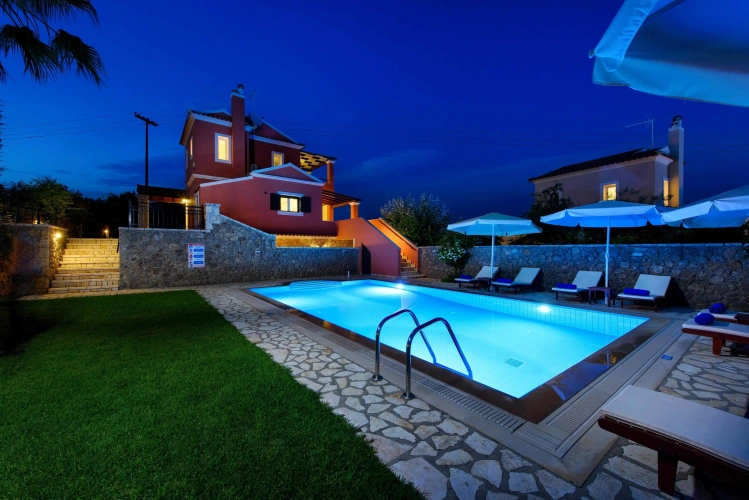 4 Bedrooms Deluxe Villa
