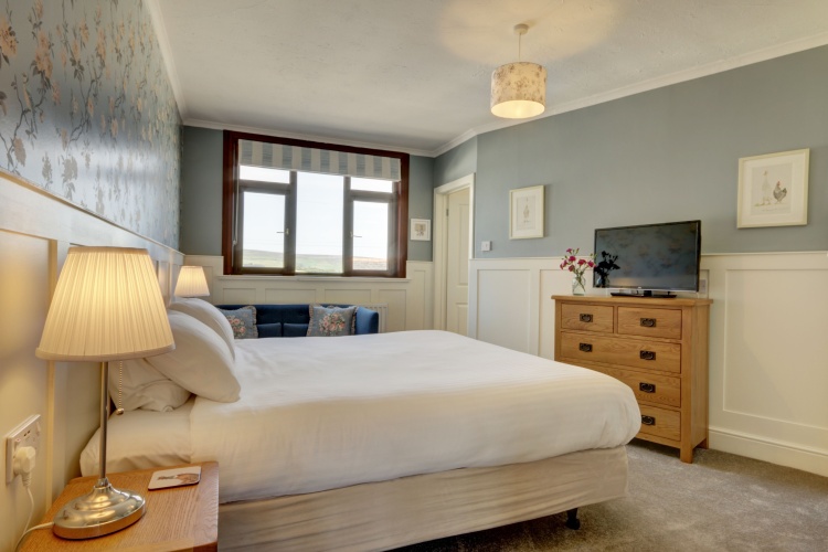 Standard Double room with land view