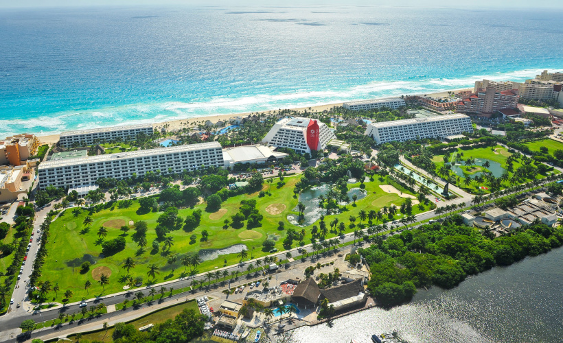 The Pyramid Cancun By Oasis photo 24