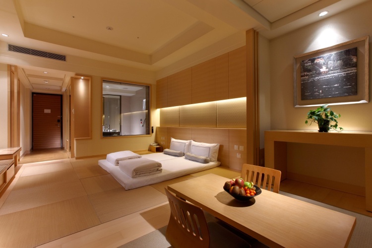 Standard Triple Family room
