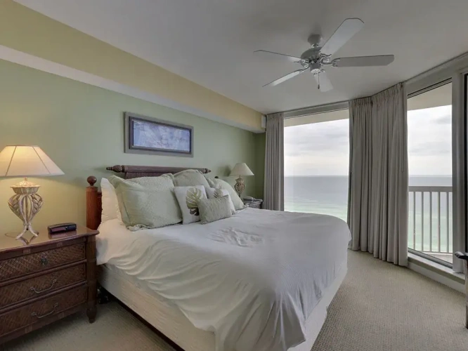 3 Bedrooms Standard room with balcony