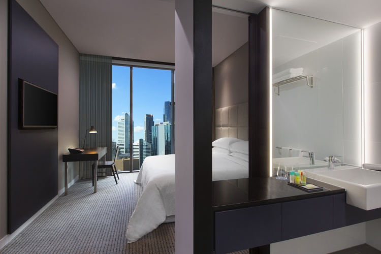 Deluxe Double room with city view