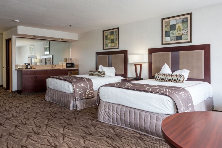 Deluxe Quadruple room