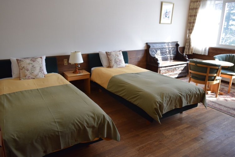 Standard Twin room