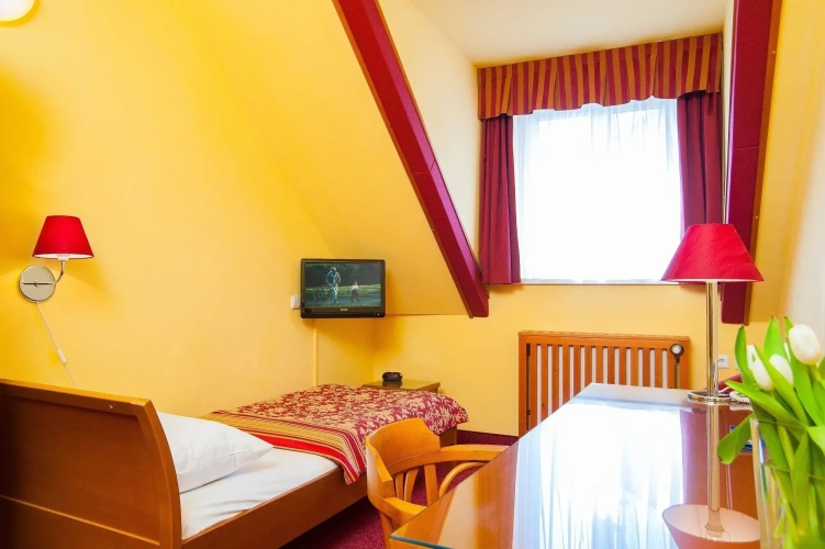 Standard Single room
