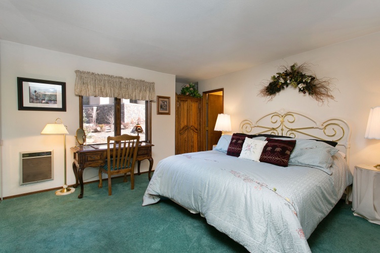 2 Bedrooms Standard Apartment