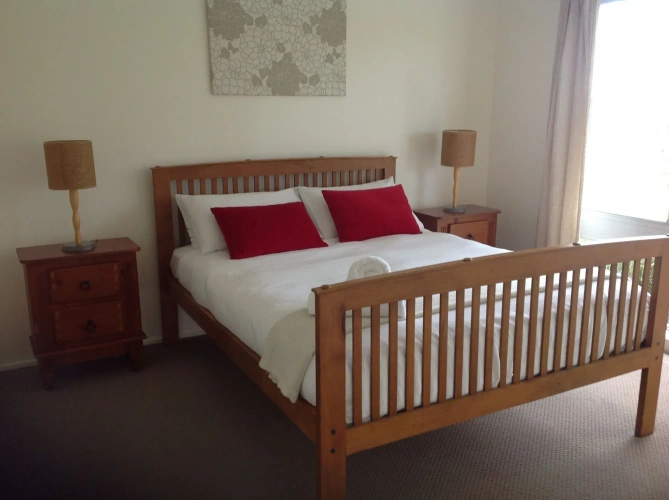 4 Bedrooms Cottage