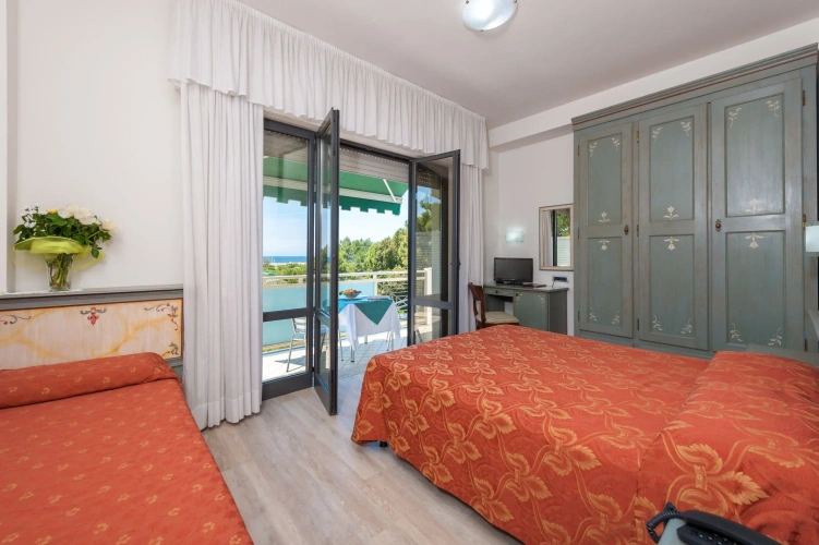 Superior Triple room