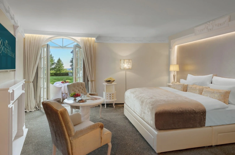 Superior Double room with lake view