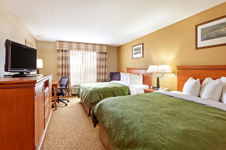 Standard Quadruple room