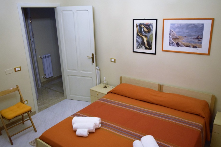 Economy Studio