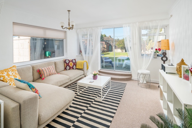 3 Bedrooms Apartment