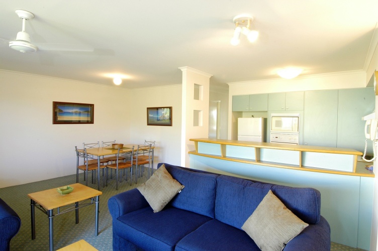 2 Bedrooms Apartment