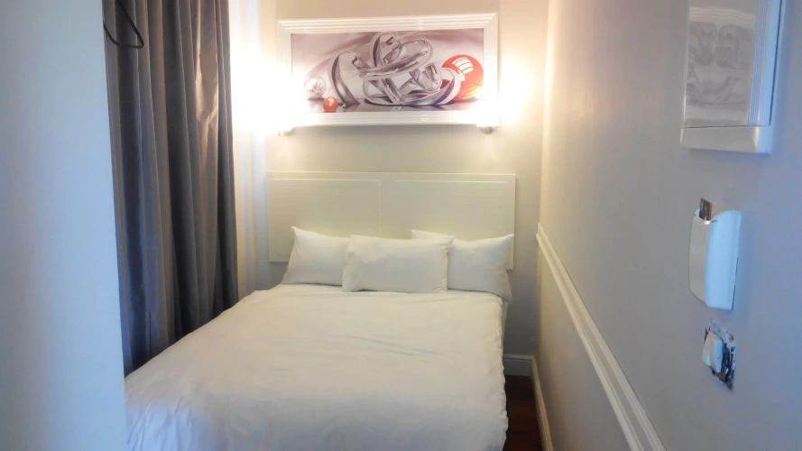 Standard Double room with view
