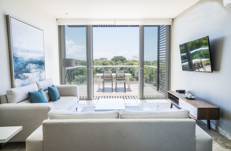 3 Bedrooms Apartment