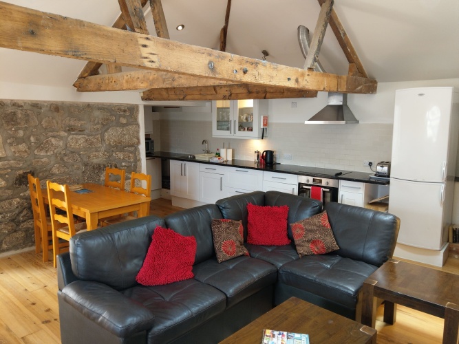 1 Bedroom Apartment with balcony and with harbour view