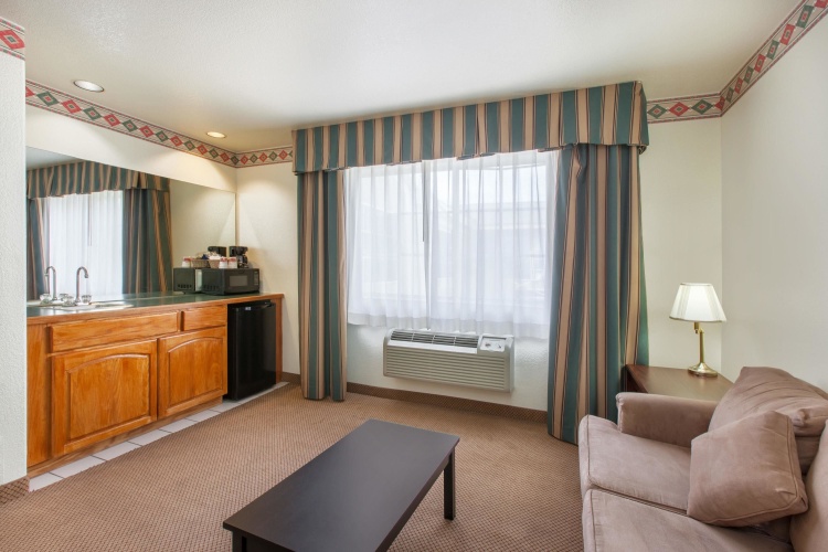 Quadruple Suite