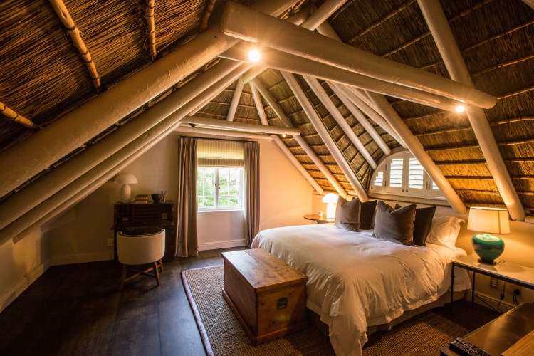 Economy room