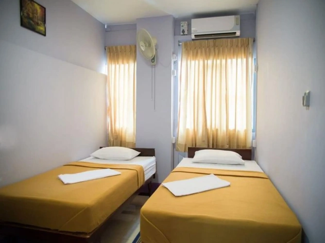 Standard Double room with city view