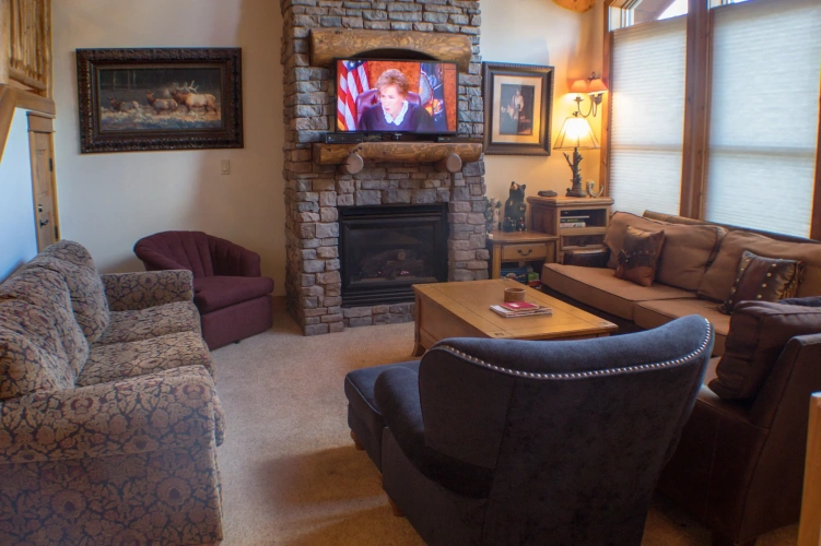 3 Bedrooms Luxury Sextuple room with balcony