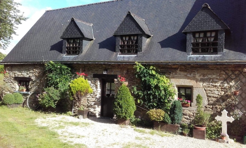 4 Bedrooms Cottage