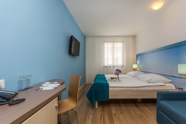 Economy Double room with view