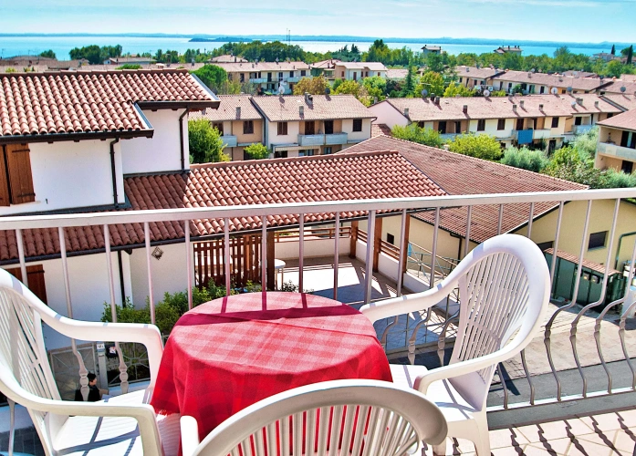 1 Bedroom Standard Apartment with balcony and with lake view