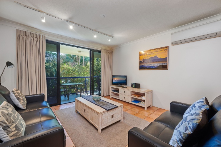 2 Bedrooms Apartment