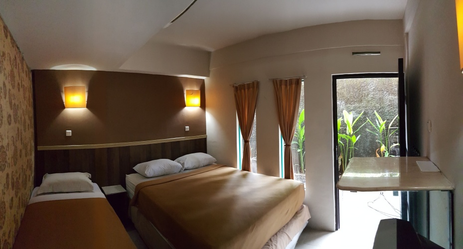 Superior Triple room