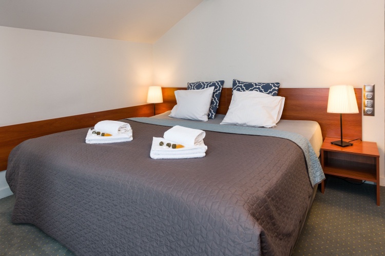 2 Bedrooms Quadruple Apartment