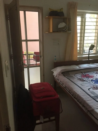 4 Bedrooms Apartment