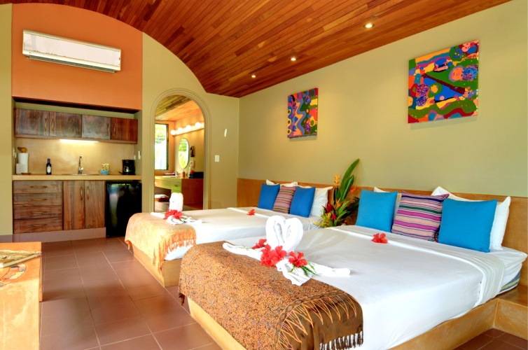 Quadruple Bungalow beachfront
