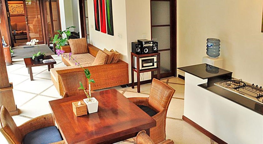 2 Bedrooms Villa with balcony