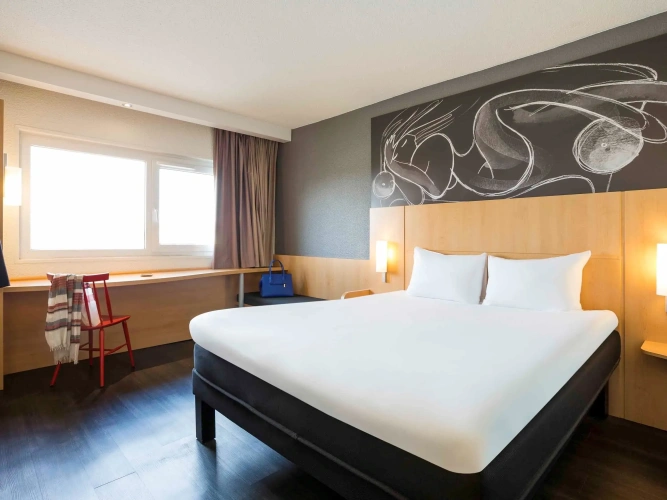 Standard Double room with view