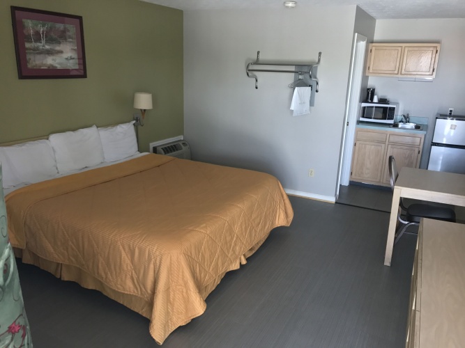 Economy Quadruple room