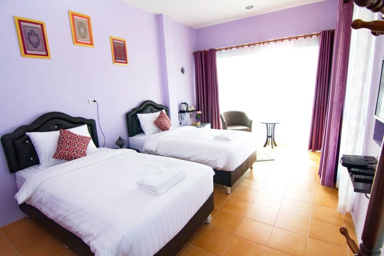 Deluxe Twin room