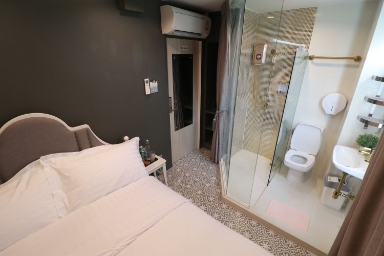 Standard Double room with canal view