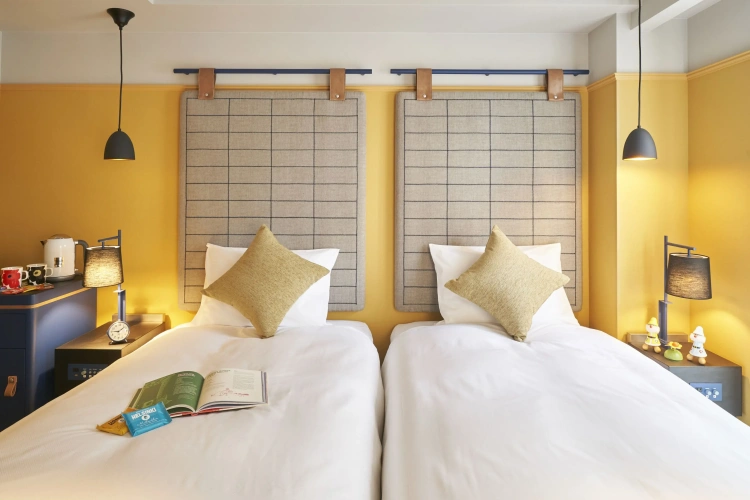Standard Twin room
