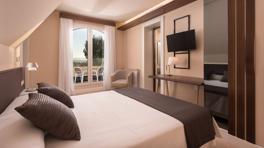 Deluxe Double room